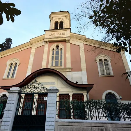 Designer Townhouse In Arnavutkoey, On The Bosphorus アパート